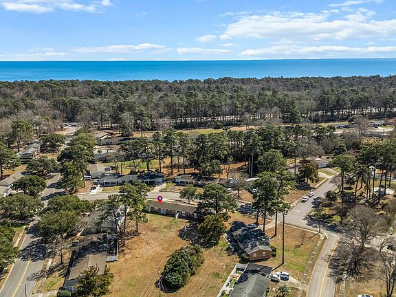 3rd image of 3530 Hummingbird St. #N/A