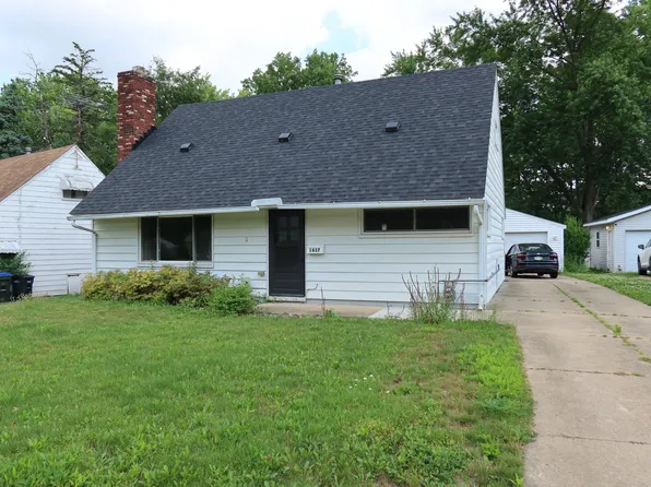 1637 Hanover St, Cuyahoga Falls, OH 44221