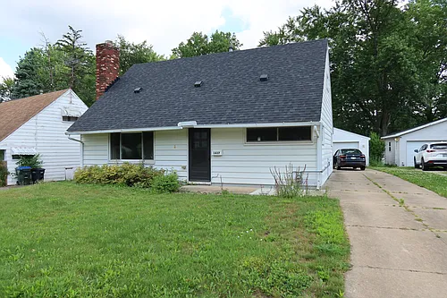 1637 Hanover St Photo 1