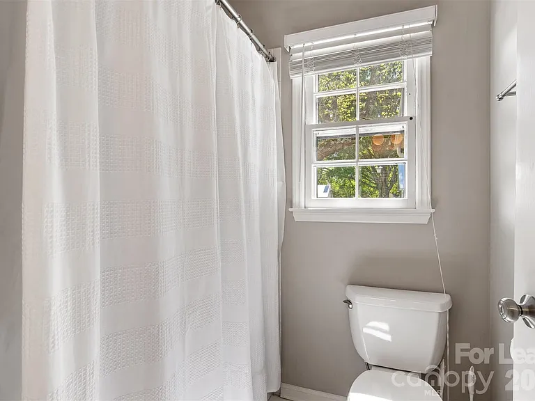3700 Selwyn Farms Ln #4 — Photo 27