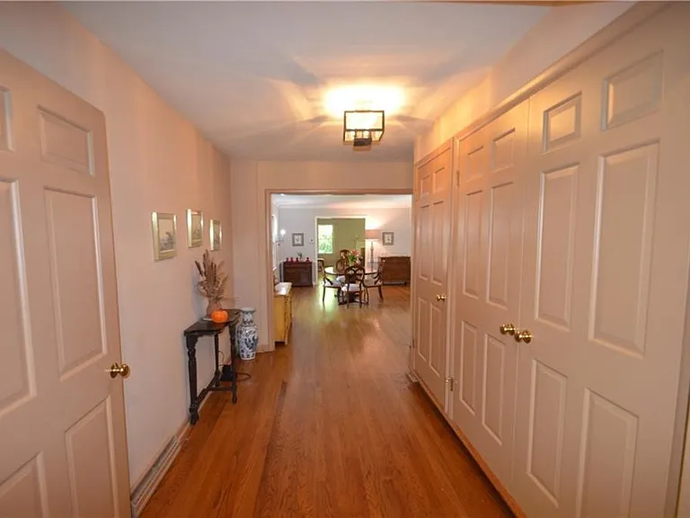 6891 Woodchuck Hill Rd — Photo 8