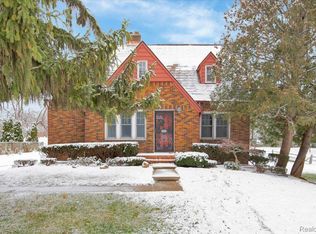 165 Highland Ave, Bloomfield Hills, MI 48302