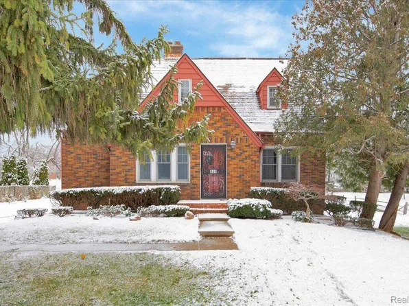 165 Highland Ave, Bloomfield Hills, MI 48302