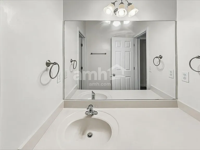 710 Pear Grove Pl — Photo 16