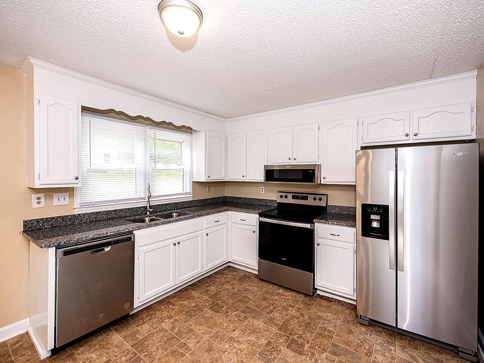 2nd image of 2711 Springbrook Cir #2711