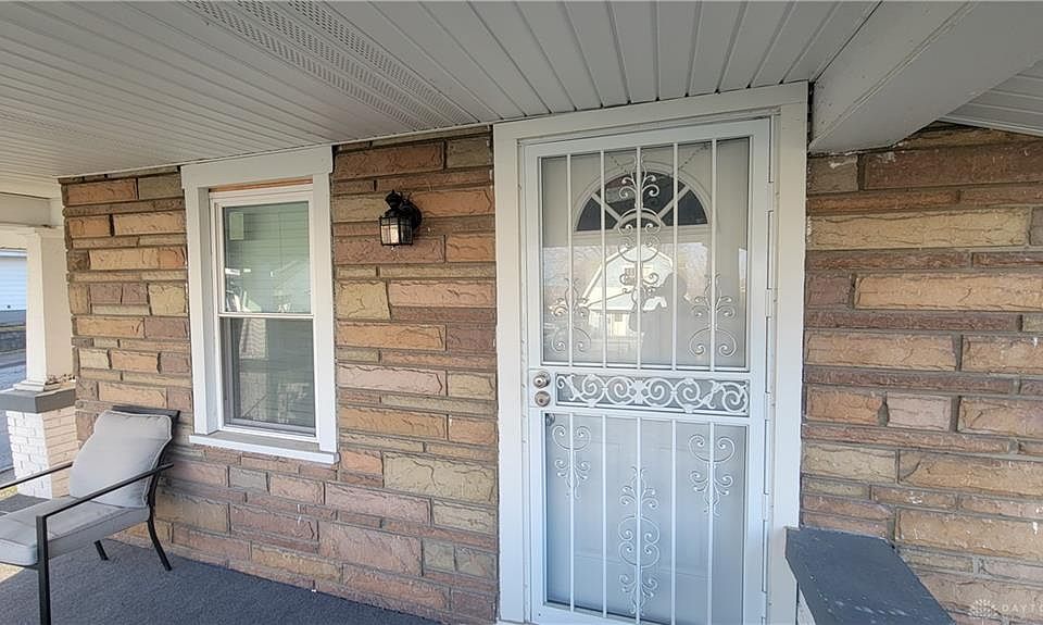 1st image of 1035 McArthur Ave