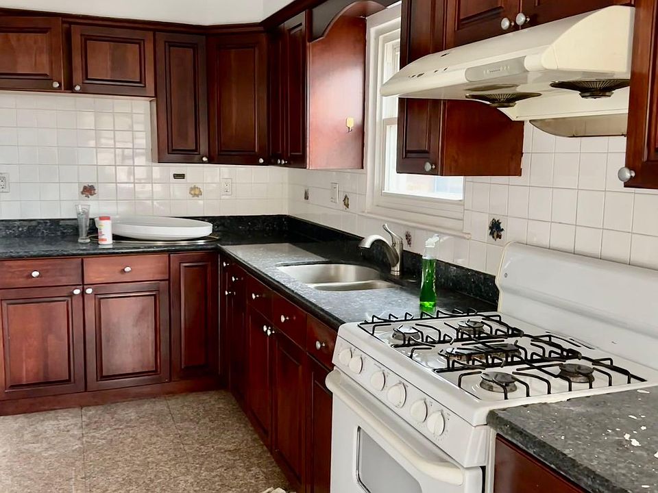 1st image of 58-20 183rd St Floor 2