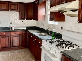 58-20 183rd St FLOOR 2, Fresh Meadows, NY 11365