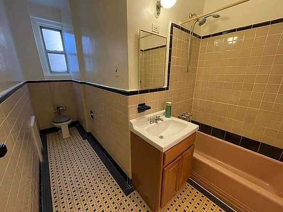 4th image of 40-39 48th St #B2