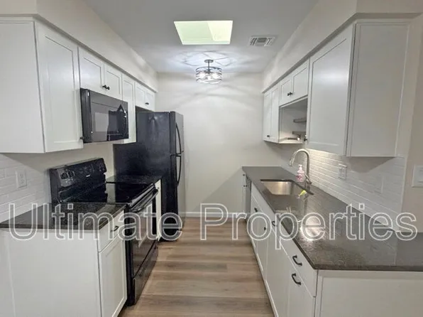 409 W Pontiac Dr Unit 3, Phoenix, AZ 85027