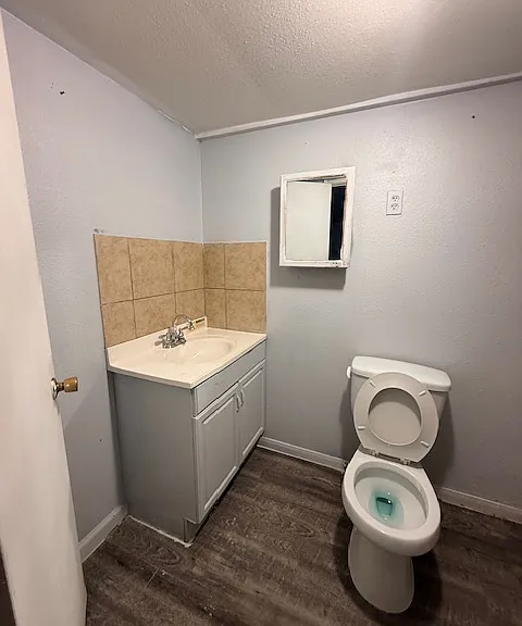 9106 Bertwood St #D — Photo 8