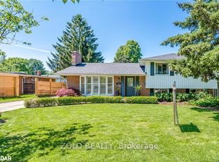 198 White Pines Dr, Burlington, ON L7L4E4