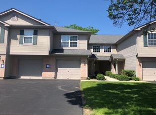 7018 S Stratton Ln, Gurnee, IL 60031