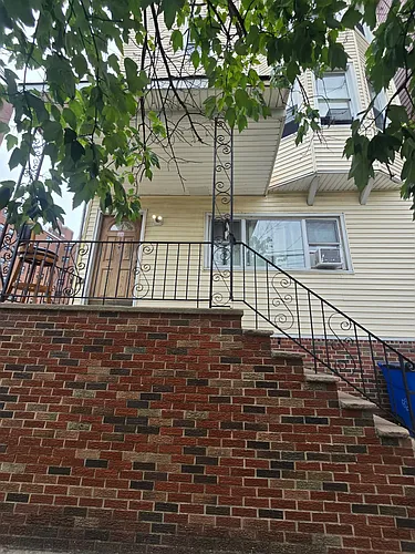 185 Avenue E Photo 1