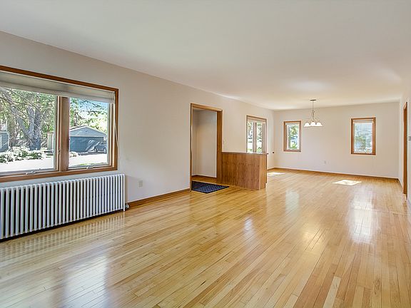 2nd image of 4329 Felton Pl