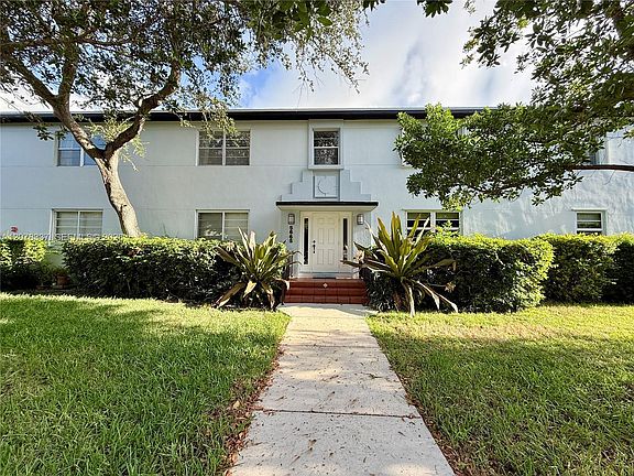 2nd image of 5665 SW 80th St #62B