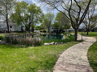 18120 N Stoneridge St APT B, South Bend, IN 46637