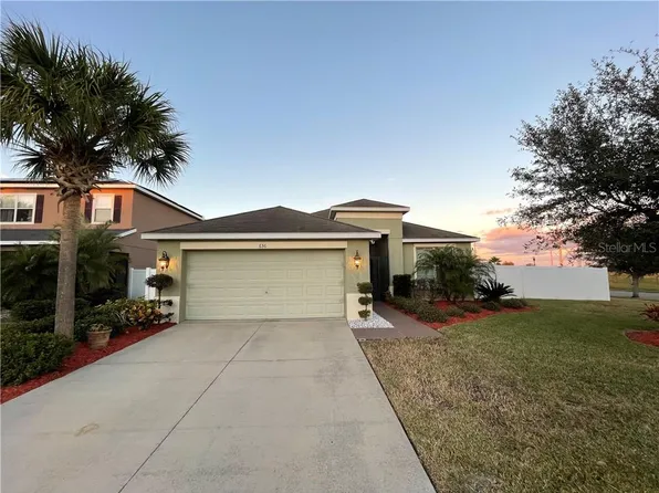 636 Tanana Fall Dr, Ruskin, FL 33570