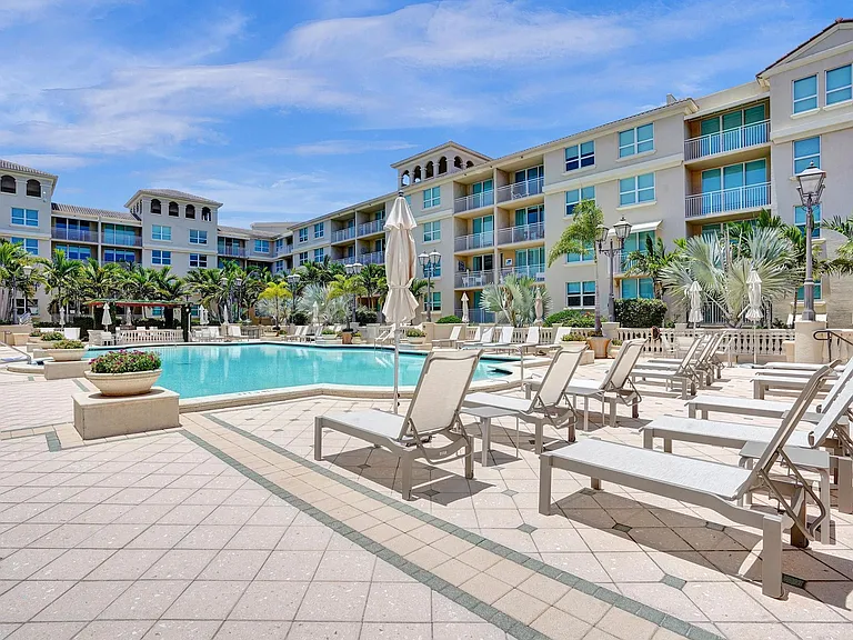 99 Mizner Blvd #Penthouse 40 — Photo 1