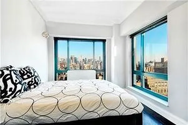 Rented by Residence NYC Real Estate LTD | media 6