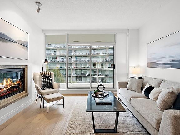 4th image of 68 Songhees Rd #519