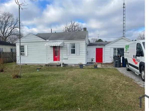 3717 Dixie Dr, Toledo, OH 43611