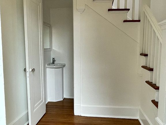 2nd image of 2319-2321 Lowerline St #2319