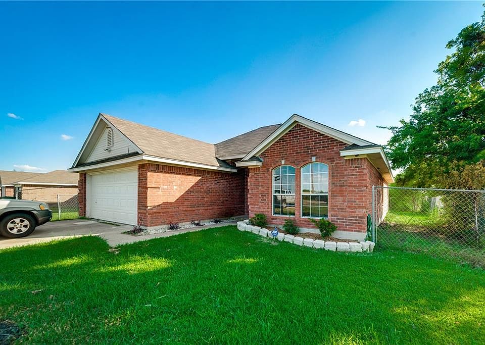 1st image of 527 Lone Star Dr
