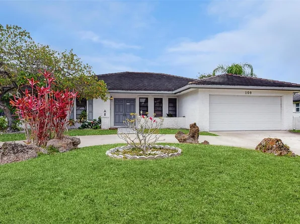 109 Rivera Avenue, Royal Palm Beach, FL 33411