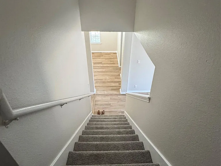 214 Winter St — Photo 10