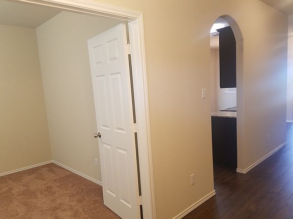 2nd image of 2816 Gilcrest Dr