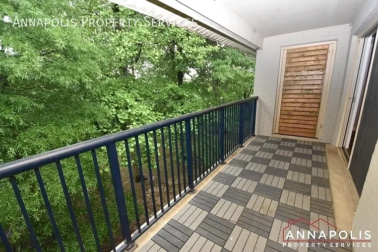 1101 Primrose Ct #302 — Photo 17