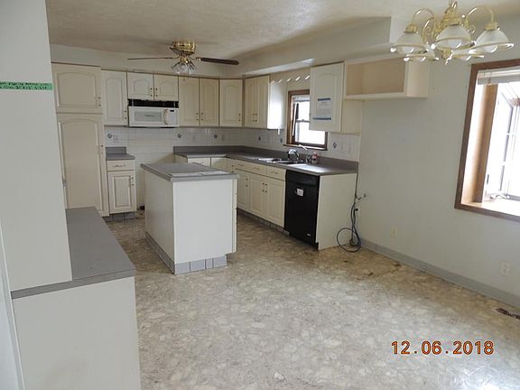 4th image of 2404 N Lafayette Ave
