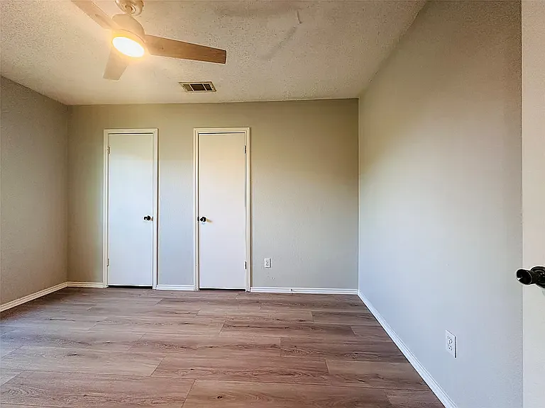 3117 Kingswood Dr — Photo 9