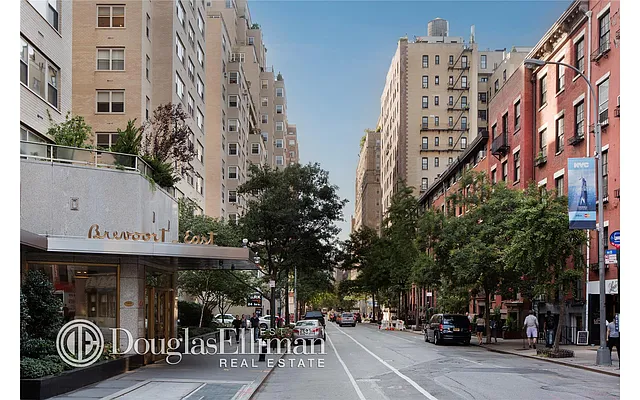 Sold by Douglas Elliman | media 35