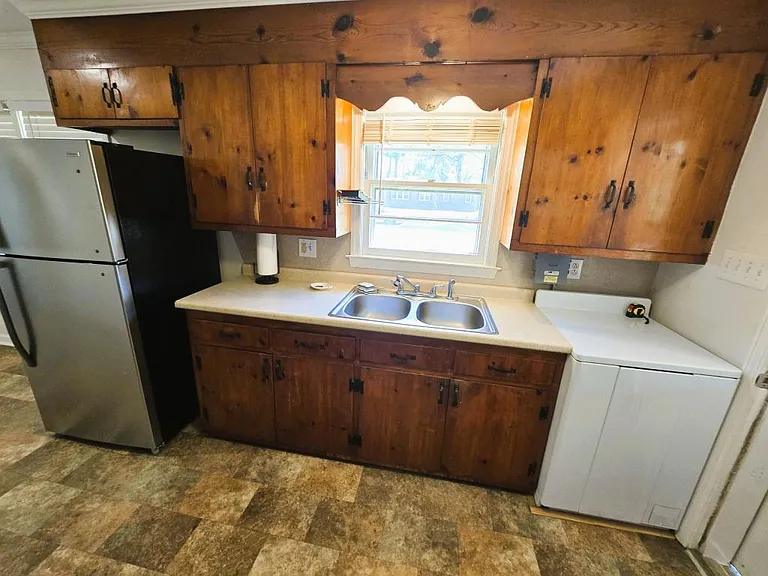 1510 Clarksville Dr — Photo 10