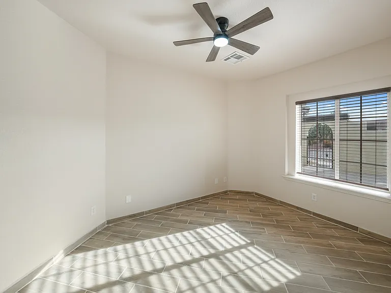 2641 Bearcat Dr — Photo 23