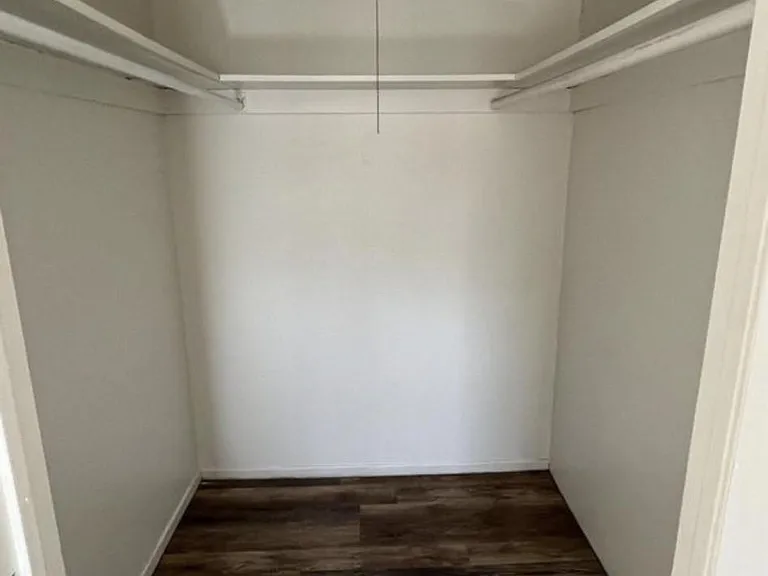 1500 W Rio Salado Pkwy — Photo 11