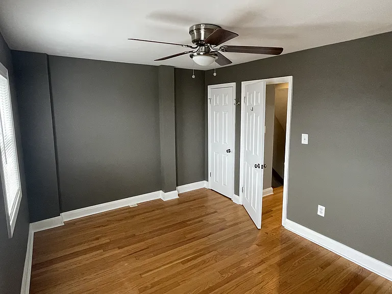 340 Gusryan St — Photo 15