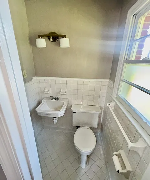 1205 Thomwal St — Photo 18