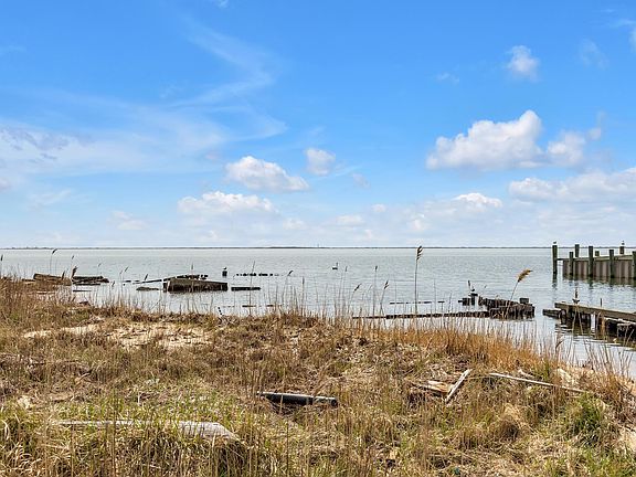 3rd image of 57-61 E Shore Dr