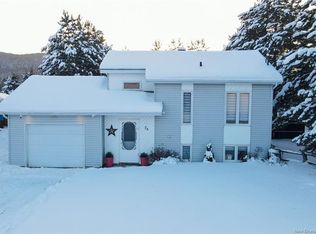 76 Aqueduc St, Edmundston, NB E7B 1R2