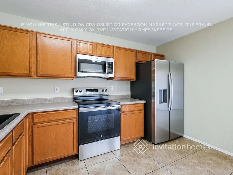 114 E Beth Dr — Photo 10