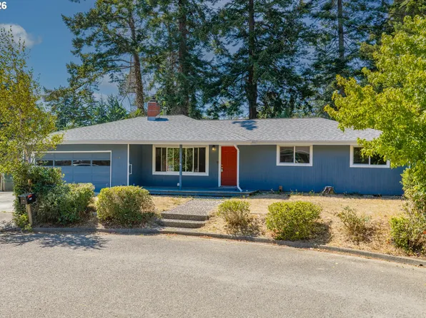 3680 Pine St, North Bend, OR 97459