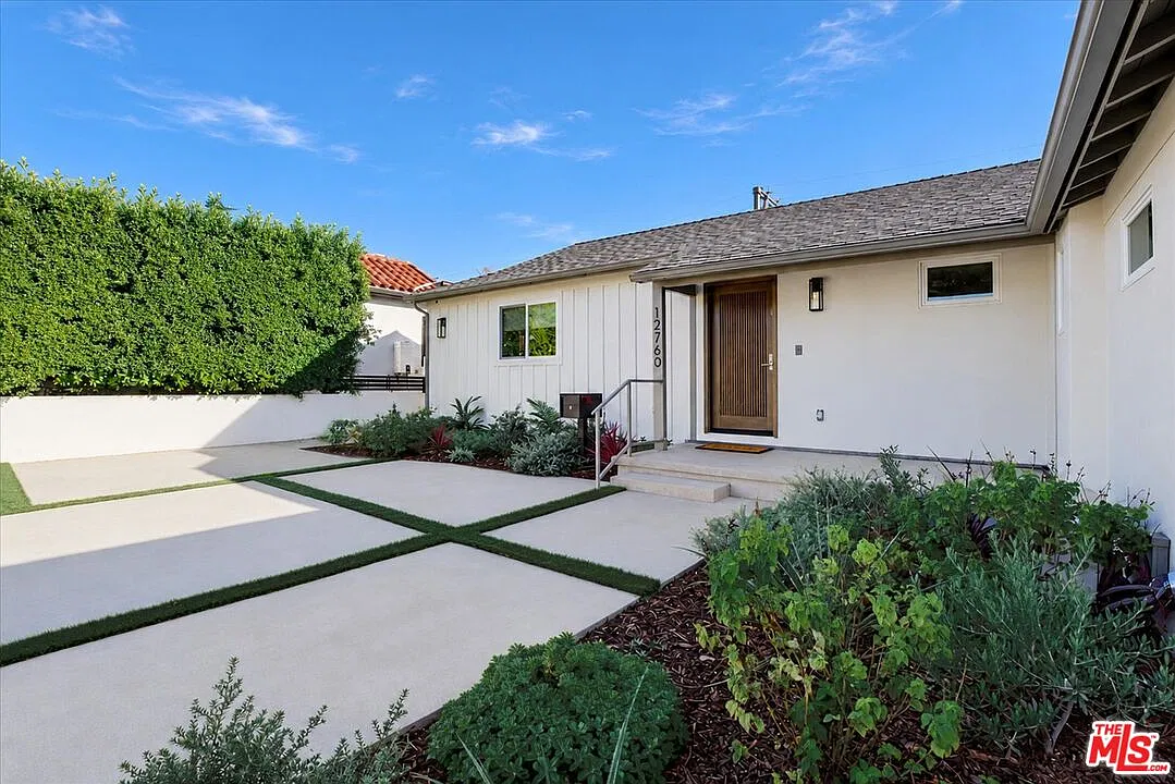 3 bed, 3.0 bath, 1891 sqft, $7,250 — Photo 4