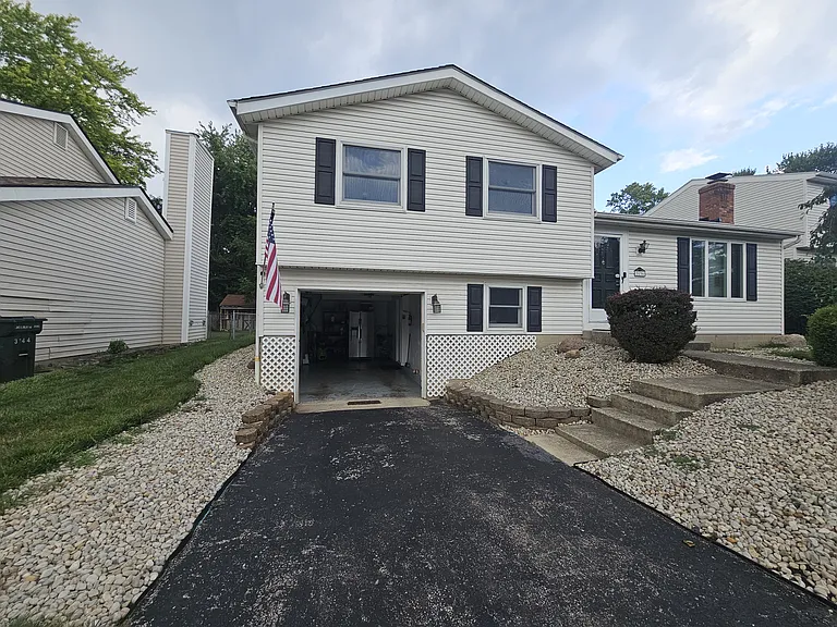 Front / garage
