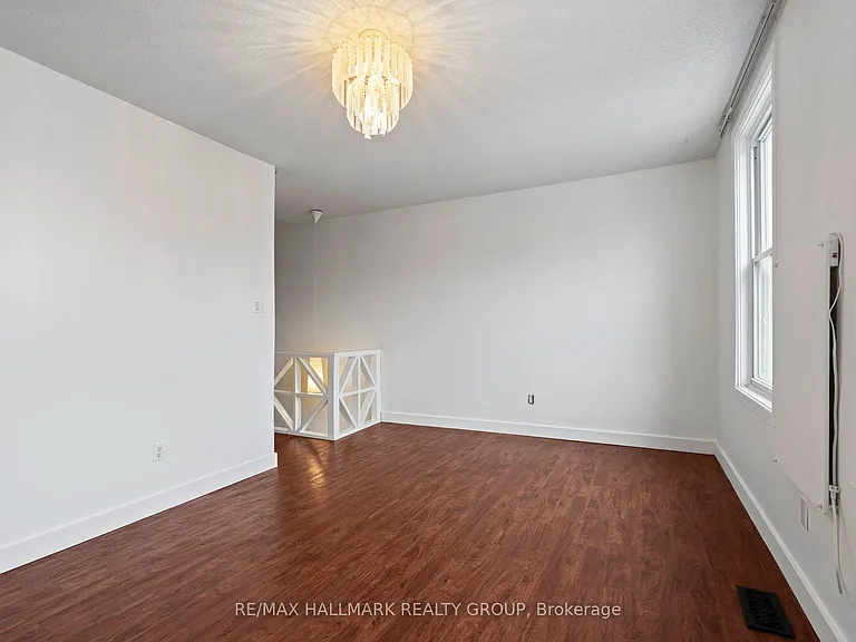 378 Booth St — Photo 4