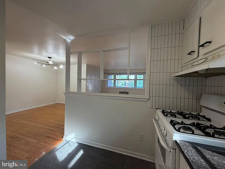 5420 Hermit Ter — Photo 13