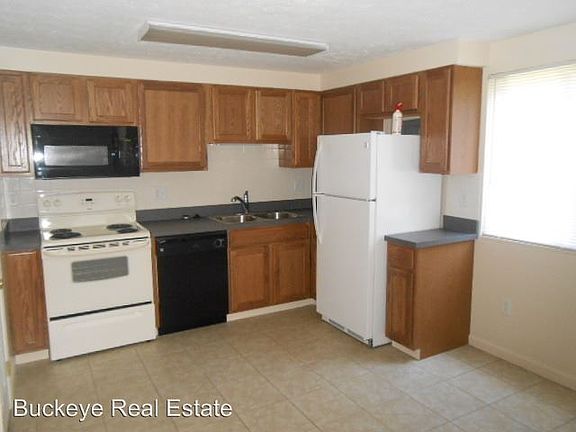 2nd image of 175 E Norwich Ave APT D