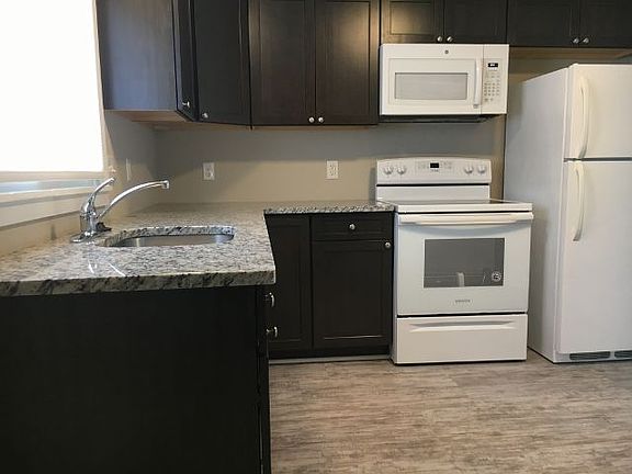 4th image of 215 W Parent Ave